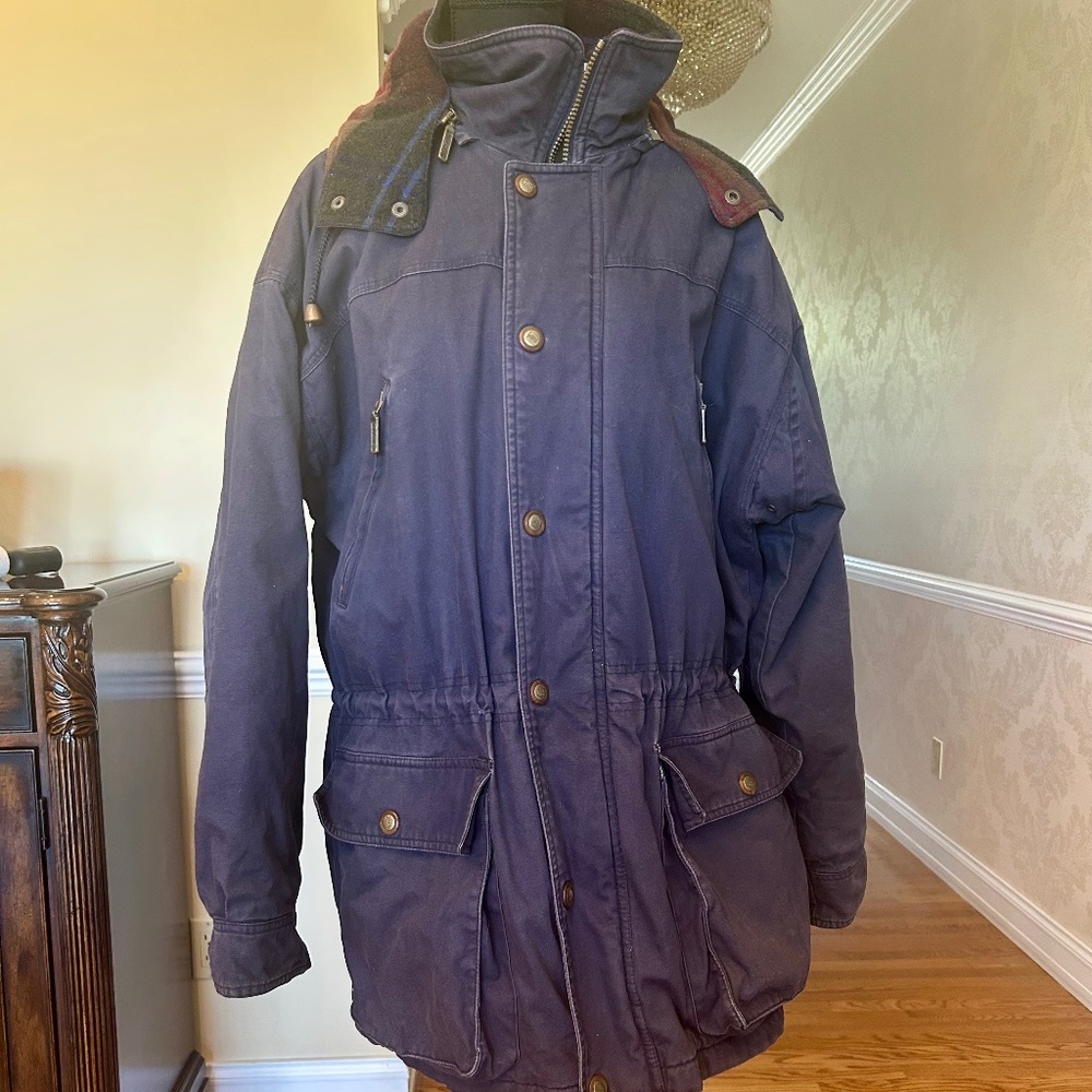 Wind River Navy Winter Parka Unisex (Men’s Size S)